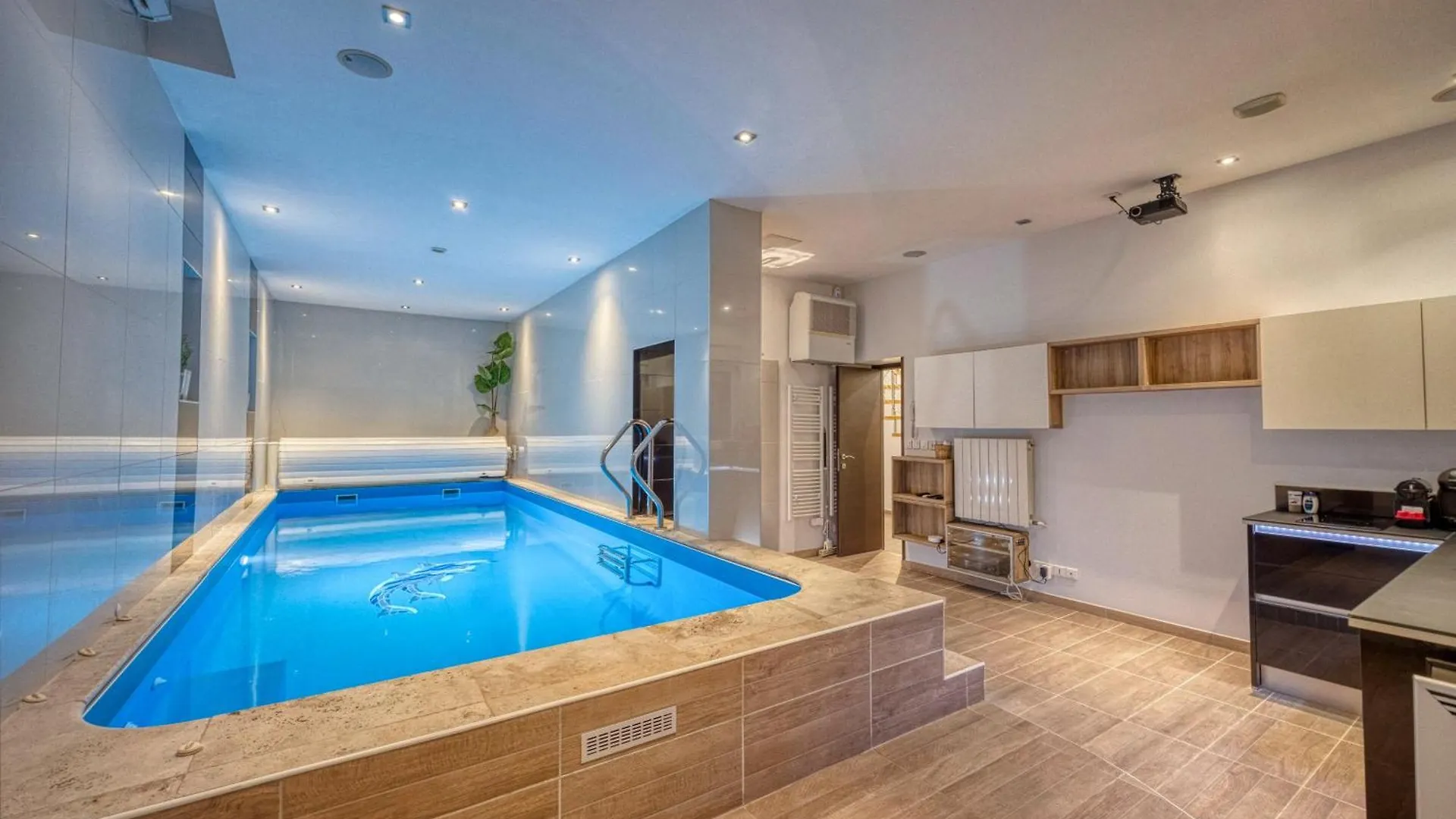 La Villa - Piscine / Karaoke / Jeux Fontaine  France